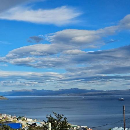 Dpto Amplio Con Vista A La Bahia Apartamento Ushuaia Exterior foto