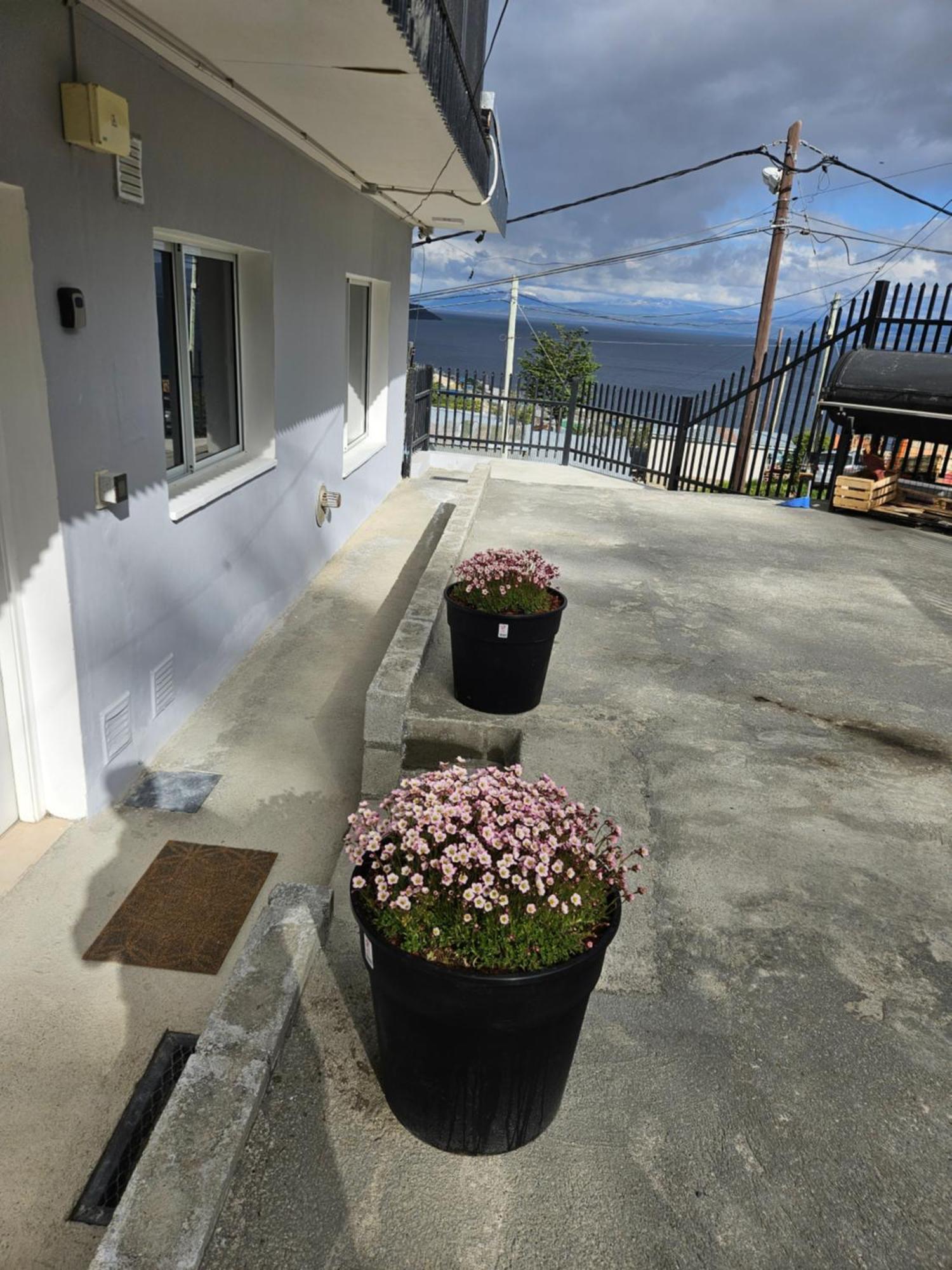 Dpto Amplio Con Vista A La Bahia Apartamento Ushuaia Exterior foto